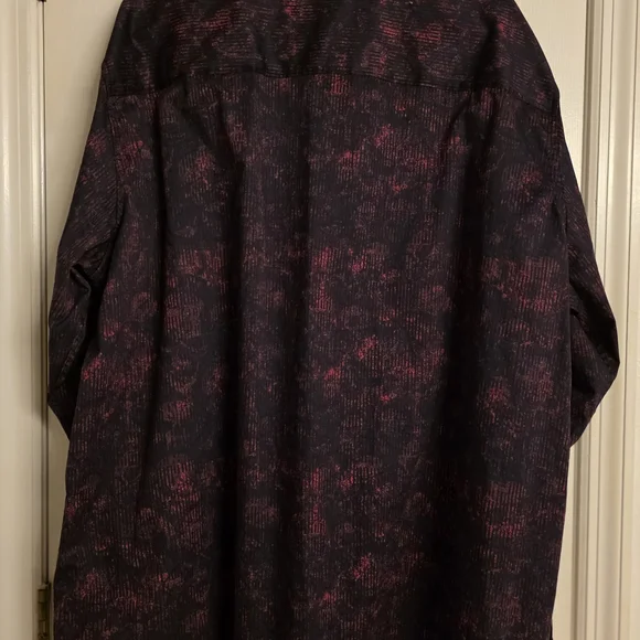 Robert Graham Men's Burgundy Skull Patterned Shirt - Picture 2 of 2